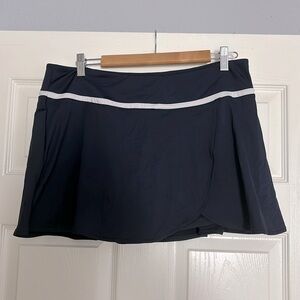 Navy blue FILA tennis skirt, Size XL